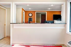 Knights Inn Sterling Heights - Hall