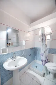GEORGE HOUSE, GEORGAKIS GEORGE, ROOMS - Banheiro