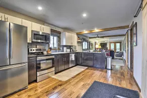 Main Street Frisco Condo w/ Private Patio! - Intérieur