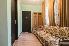 Lutrezi Guest House - Interior entrance