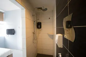 Golden Pearl Hotel Near Universiti Tun Hussein Onn Malaysia UTHM - Salle de bain