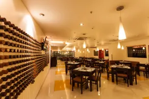 Ginger Indore - Restaurant