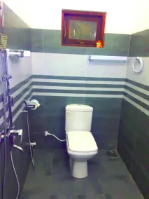 Nadee Villa Guest House - Bagno