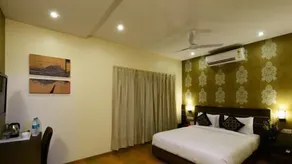 JC Castle - Room