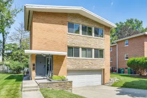 Prime Oak Park Location: Modern Home w/ Yard! - Interiör