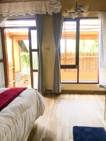 Tiret Riverside Resort and Retreat - Camera