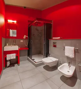 UNO Design Hotel - Bathroom