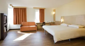 ibis Bristol Temple Meads - Room