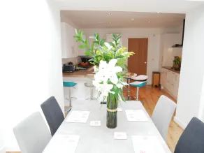 Lower Gill Gardens Penthouse - Chambre