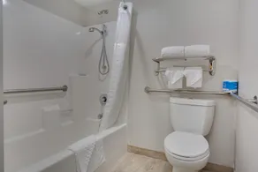 Quality Inn San Diego South - Chula Vista - Salle de bain