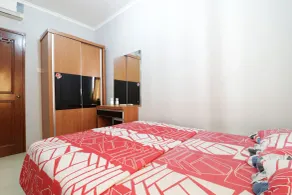 Rent House Center at Apartement Mediterania Gajah Mada - Værelse
