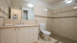 Sanctuary Lake Apartments - Chambre