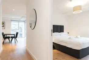 Apex Executive Apartments - The Hunt - Zimmer