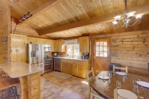 Pine Mountain Club Cabin Rental w/ Pool Access! - Interiør
