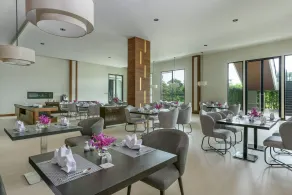 Chainarai Riverside - Restaurante