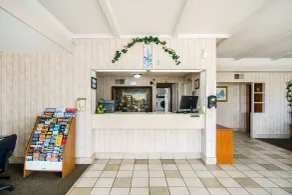 OYO Hotel Hutchinson KS West 4th Ave - Reception