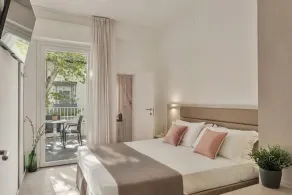 Hotel Lux - Habitación