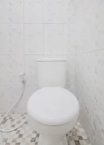 Capital O 90342 Kemang Garden - Badezimmer