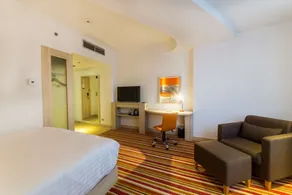 Hampton By Hilton Iasi - Room