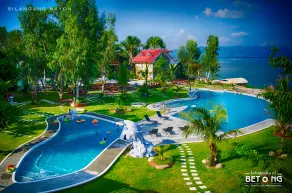 Silangang Nayon - Piscina