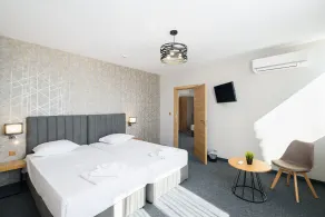Avenue Hotel Deluxe - Værelse