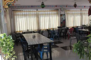 Nukkad Guest House Near Lake Pichola - Restaurante