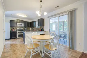 Raleigh Home w/ Modern Adjustable Sleeping System - Interior