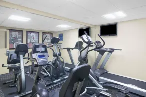 Days Inn by Wyndham Geneva/Finger Lakes - Salle de remise en forme