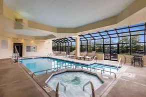Quality Suites Milwaukee Airport - Piscine