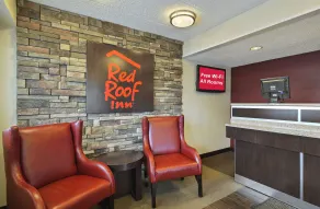 Red Roof Inn Charleston West - Hurricane, WV - Lobby-Lounge