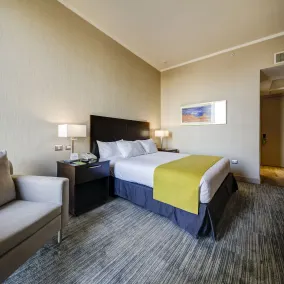 Wyndham Santiago Aeropuerto - Room