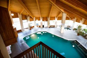 Ten Pin Inn & Suites - Piscine