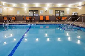 Holiday Inn Express & Suites Fort Dodge by IHG - Piscine
