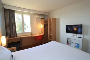 ibis Aurillac - Room