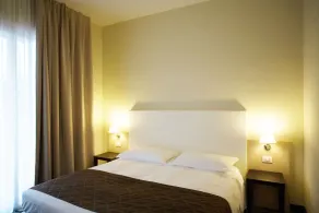 Regal Hotel - Room