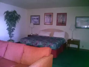 Val U Stay Inn and Suites - Værelse