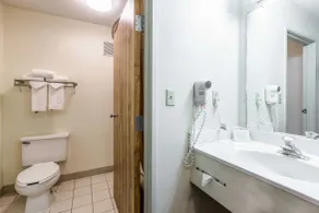 Quality Inn Kearney South - Salle de bain