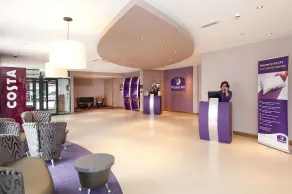Premier Inn High Wycombe Central - Reception