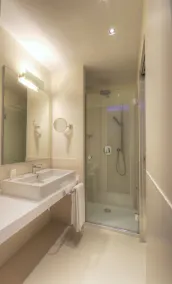 Life Hotel Seaview & Spa - Bathroom