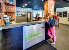 HI Whistler - Hostel - Réception