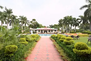 Orient Resorts - Piscina