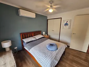 Charming 3-Bedroom House in Meadow Heights - Perfect Family Retreat - Quarto