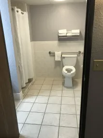 AmericInn by Wyndham Ankeny/Des Moines - Salle de bain