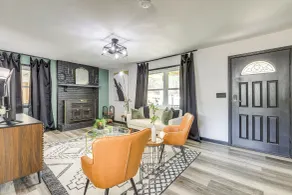 Near Lakes & Golfing: Spacious Loganville Home! - Interni
