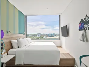 Tru by Hilton Thai Binh City Centre - Room