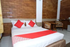 OYO 1017 Al-inshirah Inn - Chambre