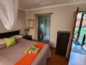 Mist of Gold - Room