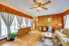 Mid-century 1950s Home W/ Carport Near Route 66 - Interiør