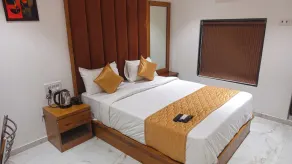 Hotel Palms Residency - Room