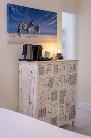 Manse On The Beach - Room